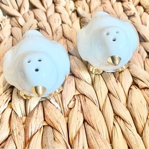 Threshold bird salt and pepper shaker NWT